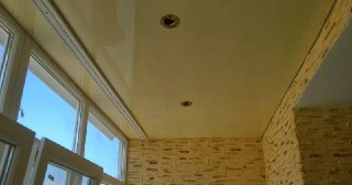 Натяжной потолок на балкон Печора, цена 6116 руб.